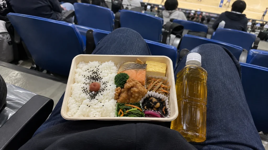도시락과 차를 담은 AI 생성 예시 이미지